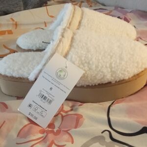 Cozy Cream Slippers